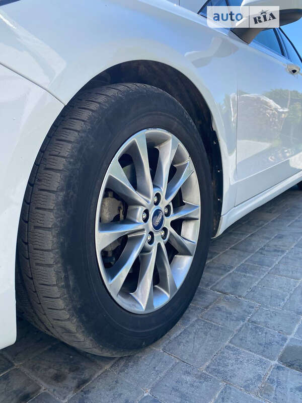 Седан Ford Fusion 2016 в Здолбунове
