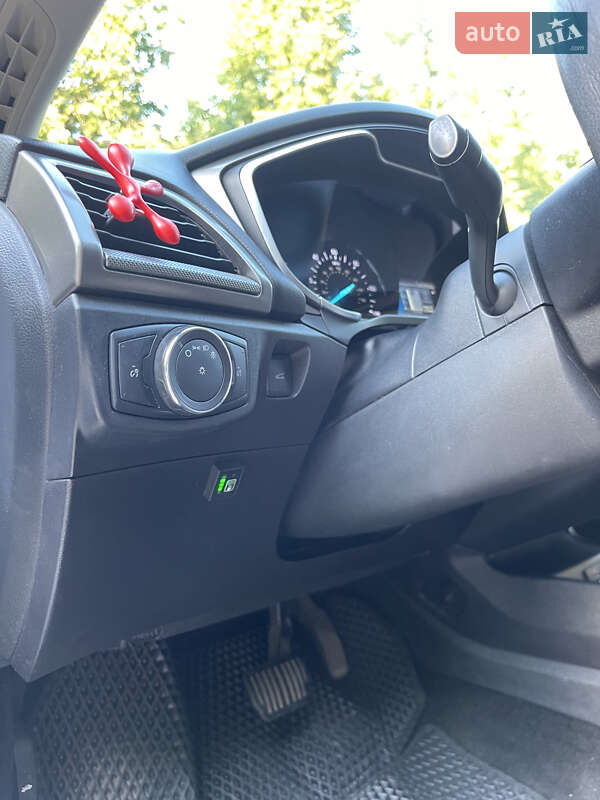 Седан Ford Fusion 2018 в Тернополі