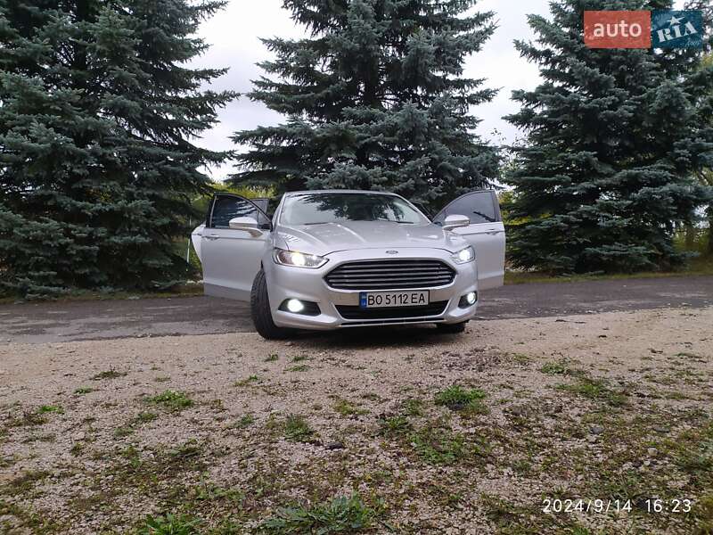 Седан Ford Fusion 2015 в Тернополе