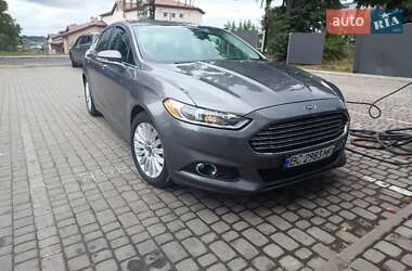 Седан Ford Fusion 2013 в Львове