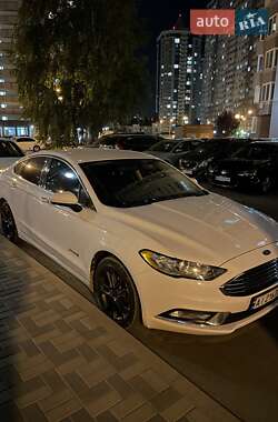 Седан Ford Fusion 2018 в 