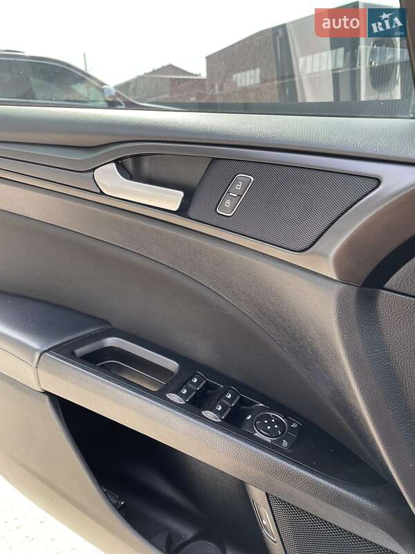 Седан Ford Fusion 2018 в Києві