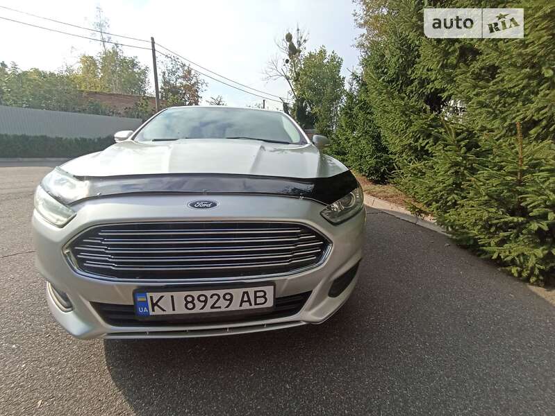 Седан Ford Fusion 2015 в Киеве фото 9 Седан Ford Fusion 2015 в Киеве