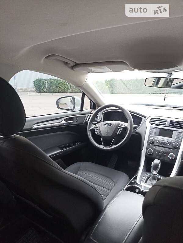 Седан Ford Fusion 2015 в Киеве фото 15 Седан Ford Fusion 2015 в Киеве