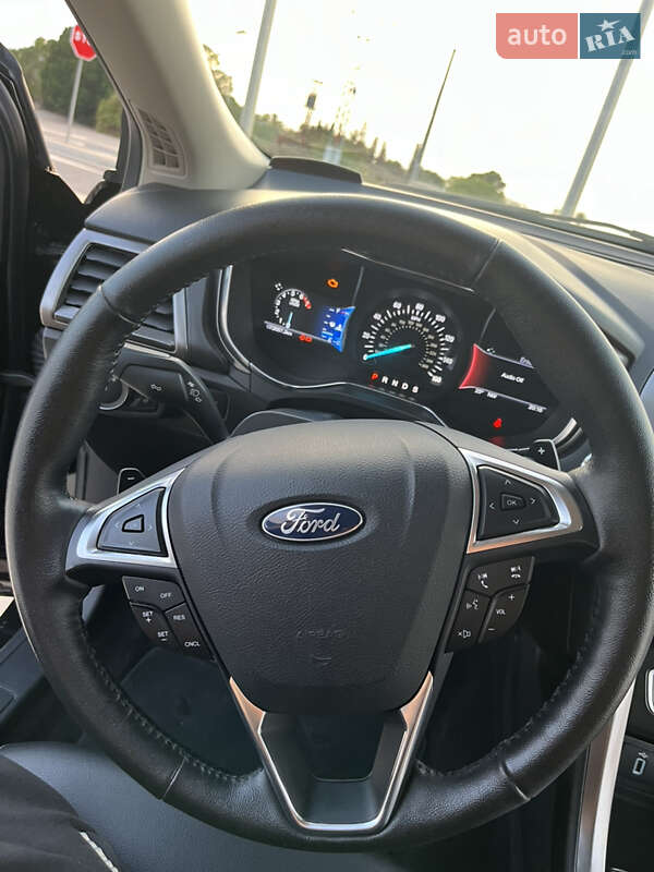 Седан Ford Fusion 2017 в Ременове