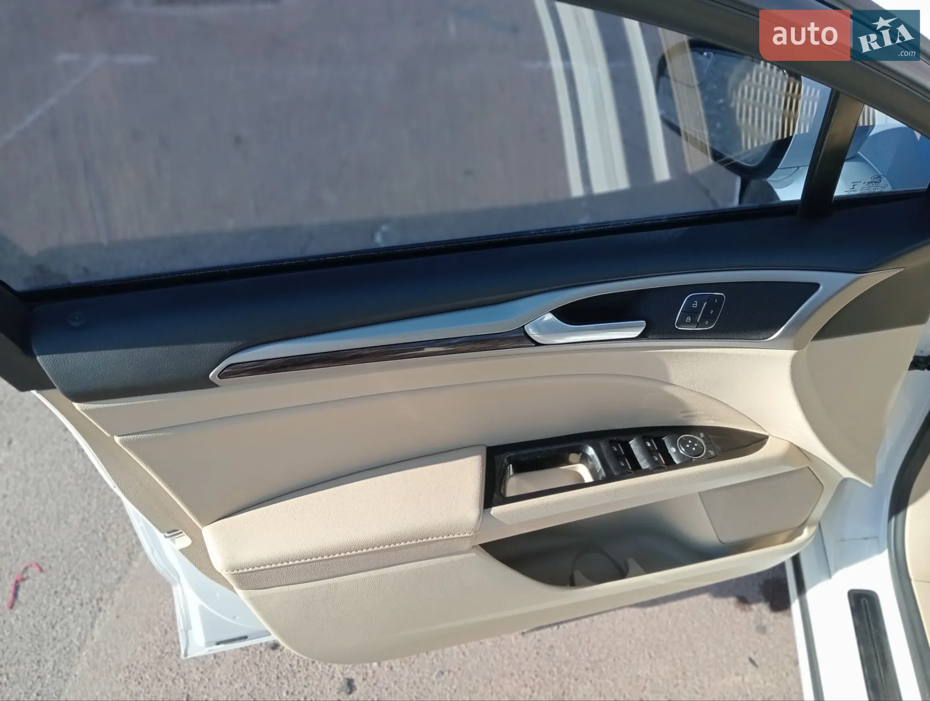 2016 Ford Fusion - мініатюра 27