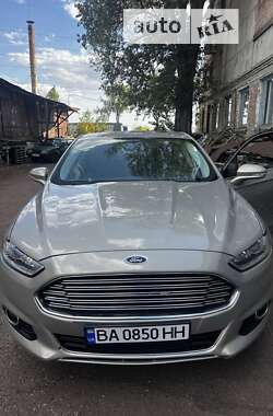 Седан Ford Fusion 2015 в Александрие