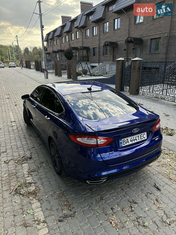 Седан Ford Fusion 2013 в Киеве