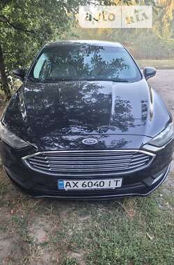 Седан Ford Fusion 2016 в Валках