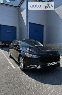 Седан Ford Fusion 2018 в Львові