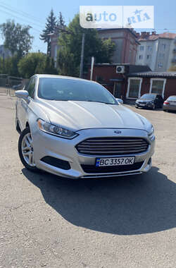 Седан Ford Fusion 2014 в Львові