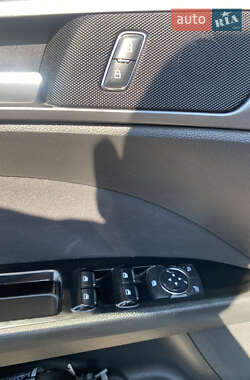 Седан Ford Fusion 2014 в Львове
