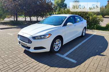 Седан Ford Fusion 2015 в Киеве