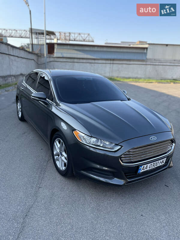 Седан Ford Fusion 2014 в Києві