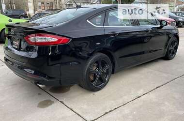 Седан Ford Fusion 2016 в Львове