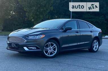 Седан Ford Fusion 2018 в Львові