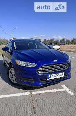 Седан Ford Fusion 2013 в Києві