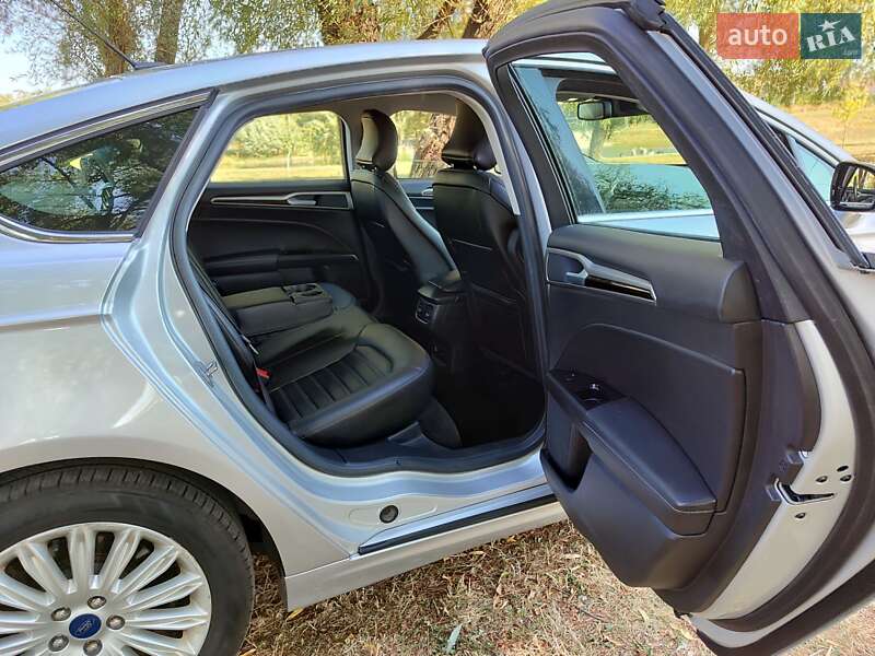 Седан Ford Fusion 2015 в Києві фото 11 Седан Ford Fusion 2015 в Києві
