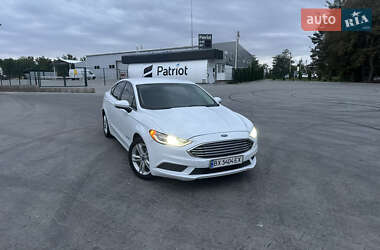 Седан Ford Fusion 2018 в 