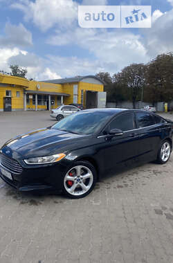 Седан Ford Fusion 2012 в Ровно