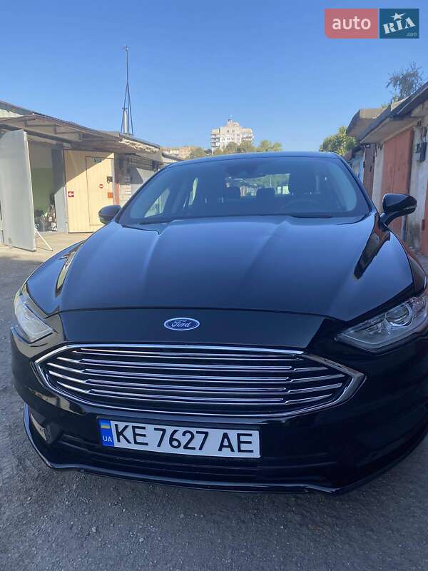 Седан Ford Fusion 2017 в Каменском