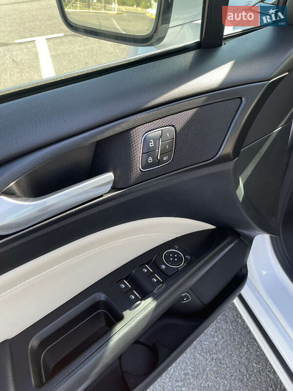 Седан Ford Fusion 2017 в Запорожье фото 27 Седан Ford Fusion 2017 в Запорожье