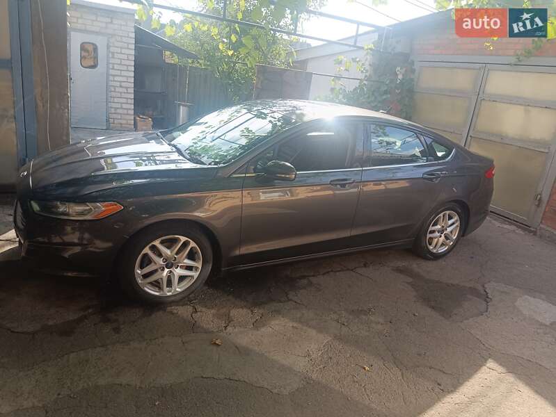 Седан Ford Fusion 2014 в Харкові