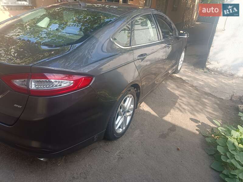 Седан Ford Fusion 2014 в Харкові