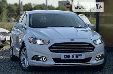 Седан Ford Fusion 2014 в Стрию