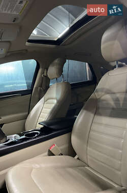 Седан Ford Fusion 2013 в 