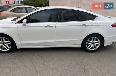 Седан Ford Fusion 2015 в Києві
