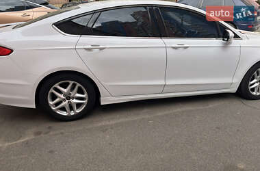 Седан Ford Fusion 2015 в Києві