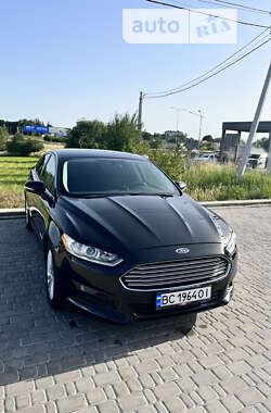 Седан Ford Fusion 2014 в Львове