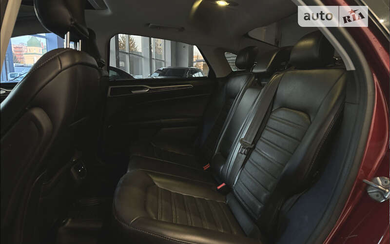 Седан Ford Fusion 2015 в Шептицькому