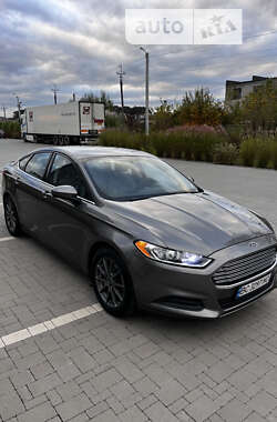 Седан Ford Fusion 2012 в Львове