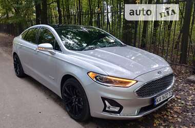 Седан Ford Fusion 2019 в Києві