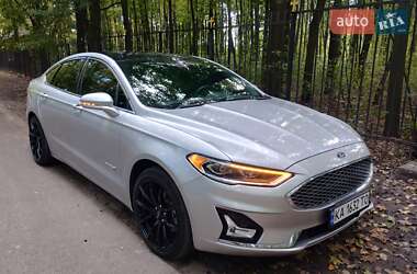 Седан Ford Fusion 2019 в Киеве