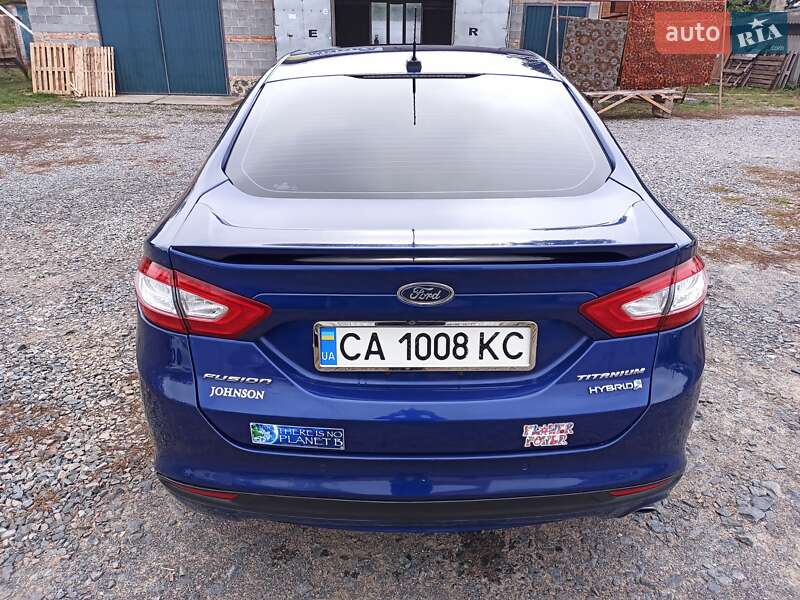 Седан Ford Fusion 2014 в Ватутино