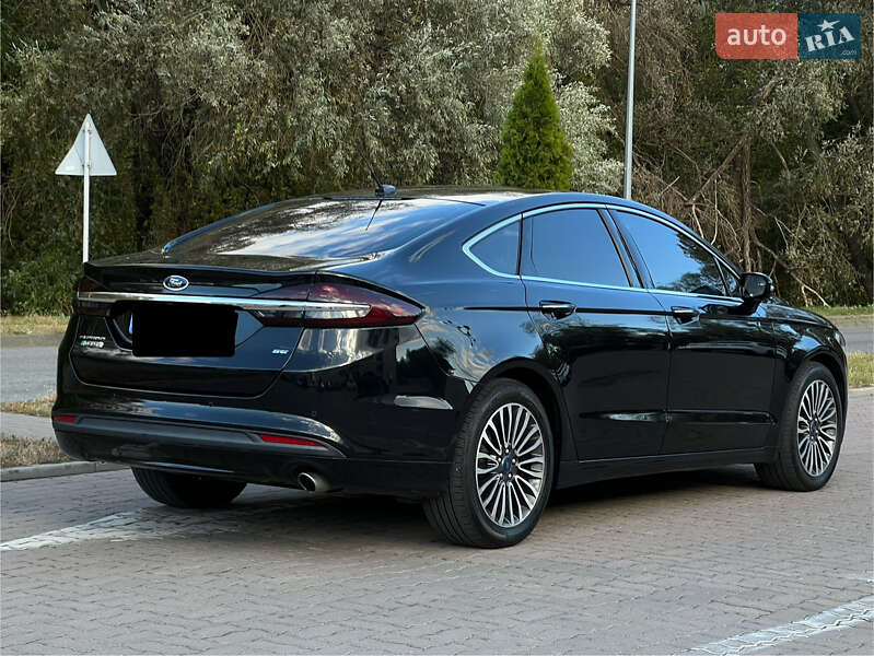 Седан Ford Fusion 2017 в Сумах