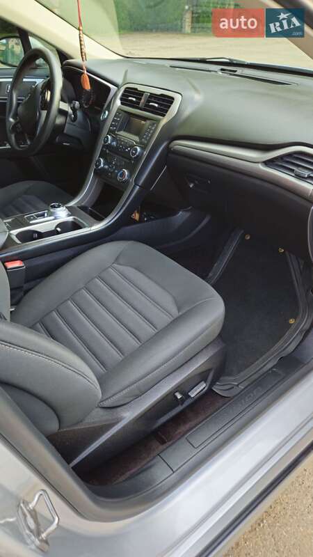 Седан Ford Fusion 2017 в Івано-Франківську