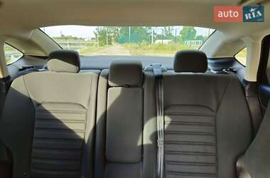 Седан Ford Fusion 2017 в 
