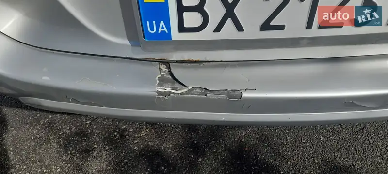 Хэтчбек Ford Fusion 2004 в 