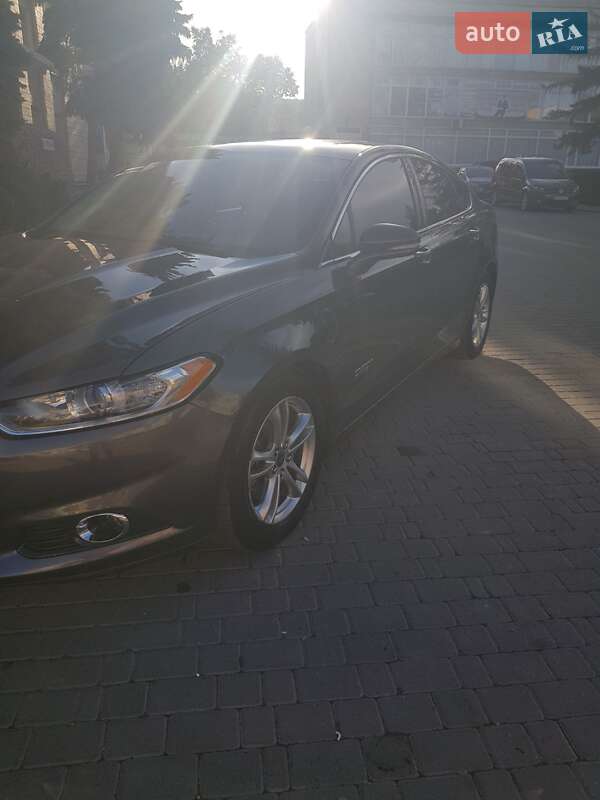 Седан Ford Fusion 2015 в Могилев-Подольске