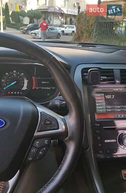 Седан Ford Fusion 2015 в Могилів-Подільському