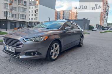 Седан Ford Fusion 2013 в 