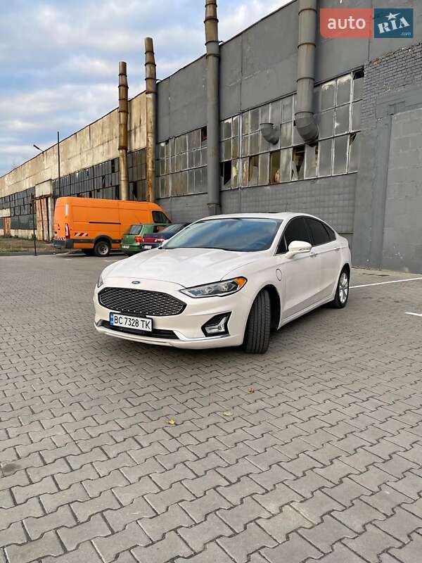 Седан Ford Fusion 2019 в Ивано-Франковске
