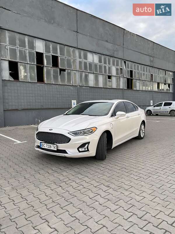 Седан Ford Fusion 2019 в Ивано-Франковске