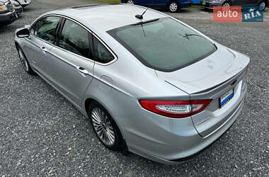 Седан Ford Fusion 2014 в 