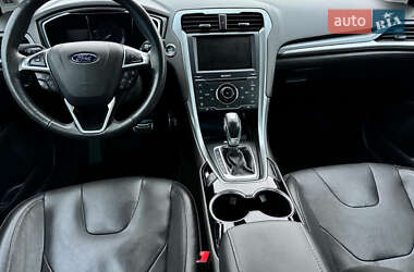 Седан Ford Fusion 2014 в 