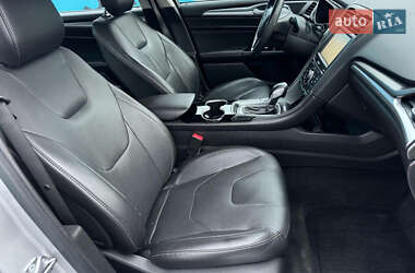 Седан Ford Fusion 2014 в 
